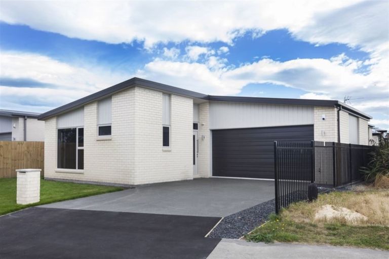 Photo of property in 67 Rannoch Drive, Broomfield, Christchurch, 8042