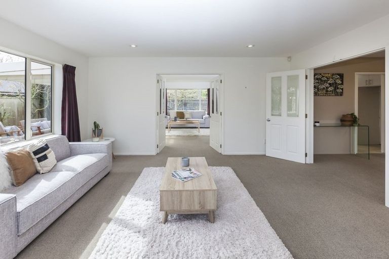 Photo of property in 2 Lewisham Park, St Albans, Christchurch, 8052