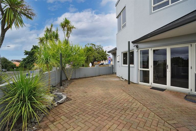 Photo of property in 112u4 Clarence Street, Hamilton Lake, Hamilton, 3204