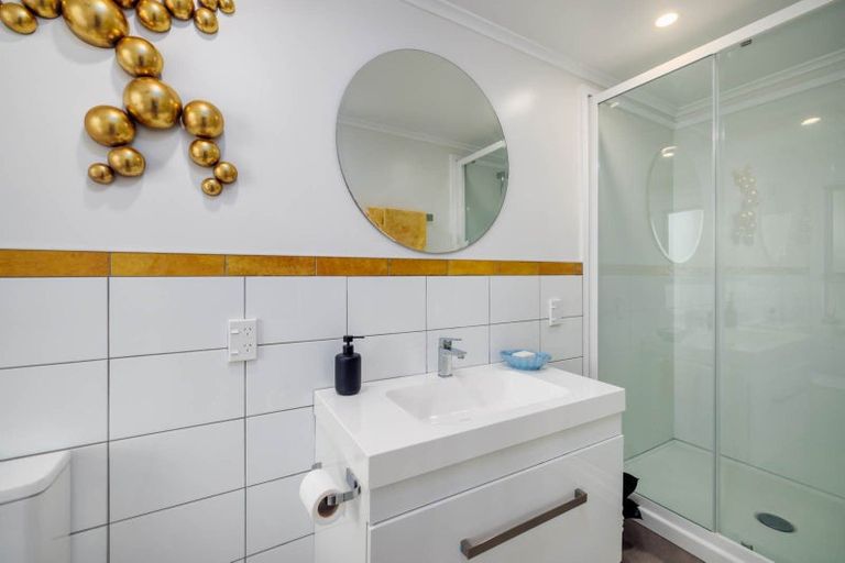 Photo of property in 22 Riverview Road, Kerikeri, 0230