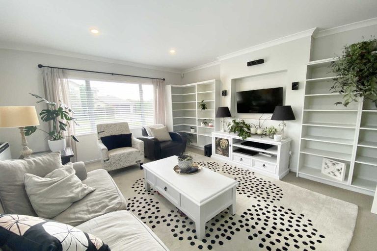 Photo of property in 33 Millstream Drive, Northwood, Christchurch, 8051