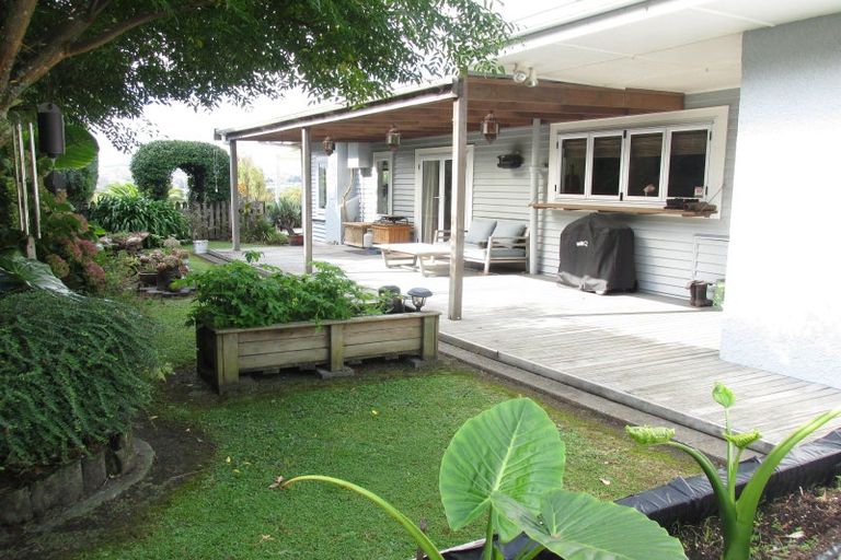 Photo of property in 76 Kitchener Street, Wairoa, 4108