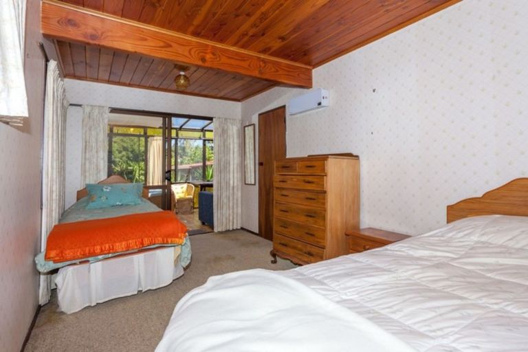 Photo of property in 207 Marie Crescent, Whangamata, 3620