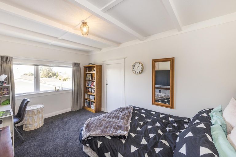 Photo of property in 34 Saint Johns Avenue, Palmerston North, 4414