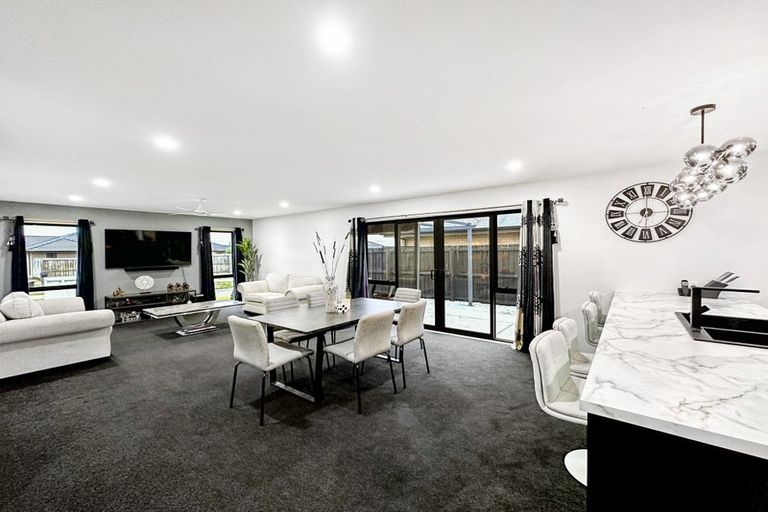 Photo of property in 15 Joy Place, Rolleston, 7614