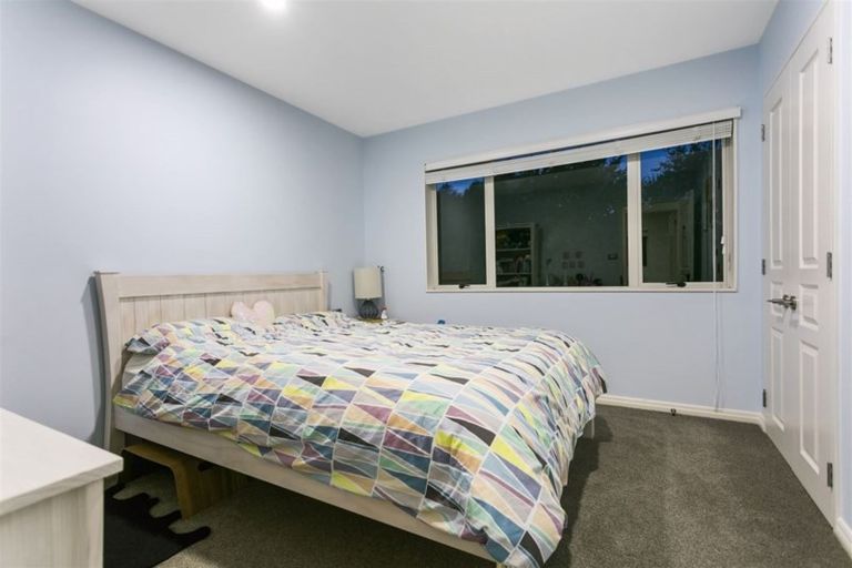 Photo of property in 64 English Oak Drive, Schnapper Rock, Auckland, 0632