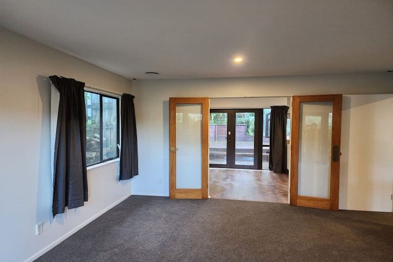 Photo of property in 20a Olivia Crescent, Tawa, Wellington, 5028