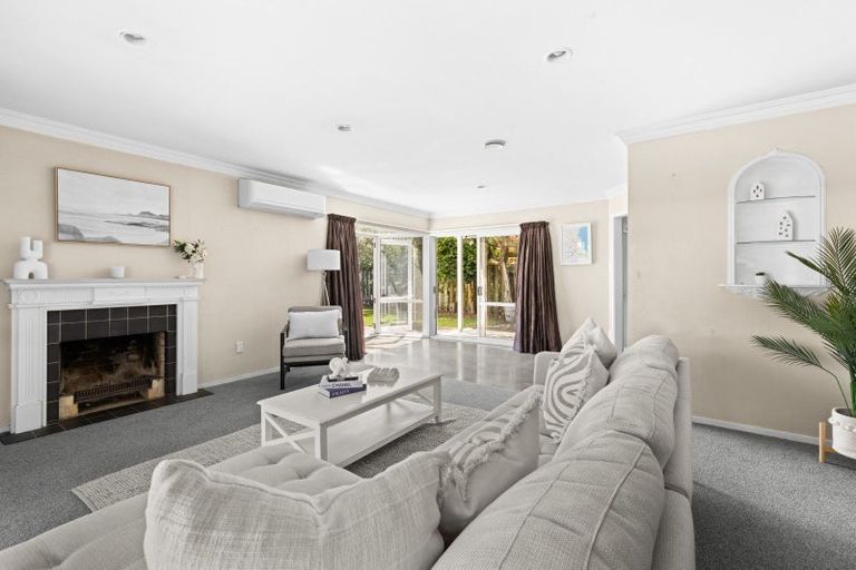 Photo of property in 37 Ngarimu Crescent, Taradale, Napier, 4112