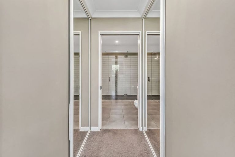 Photo of property in 4 Perrin Place, Darfield, 7510