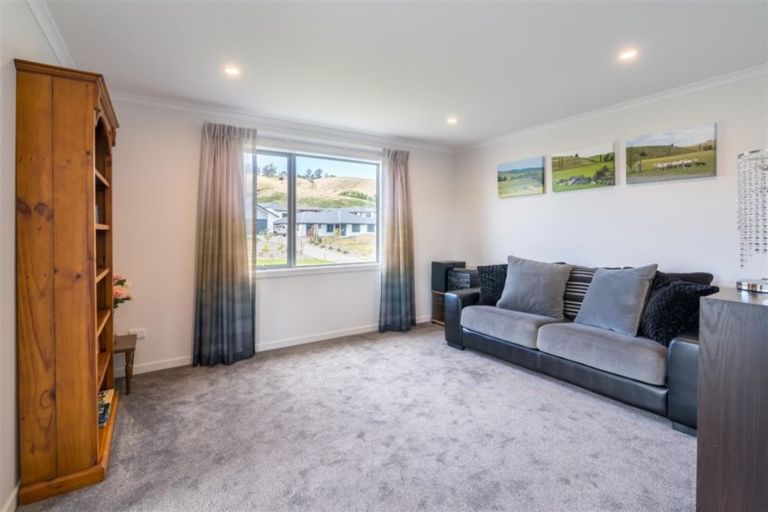Photo of property in 44 Heathfield Drive, Mosgiel, 9024