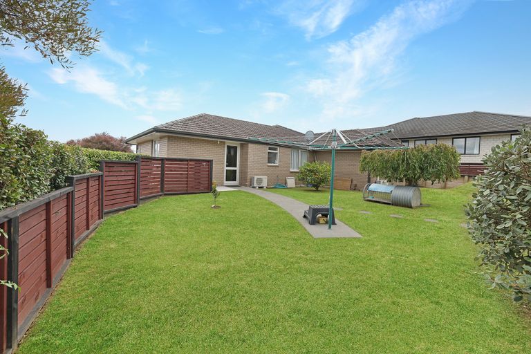 Photo of property in 100 Rosehearty Place, Te Awamutu, 3800