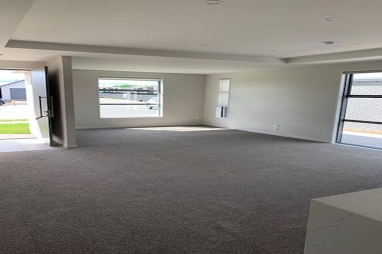 Photo of property in 20 Lussa Close, Broomfield, Christchurch, 8042