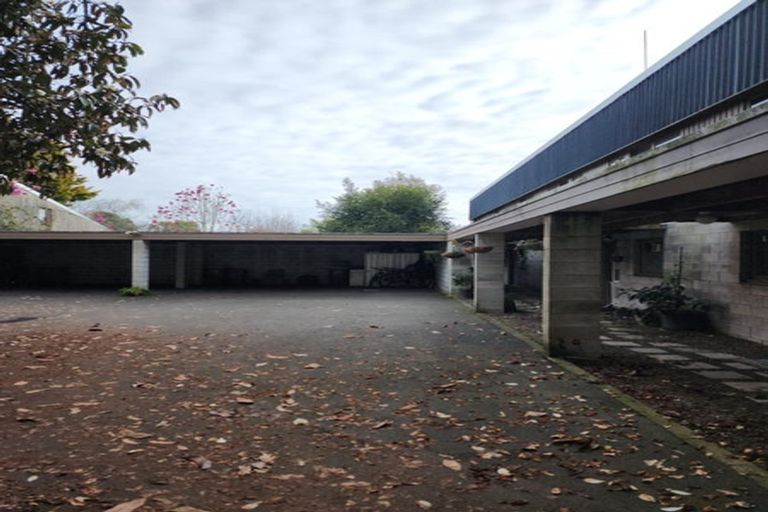 Photo of property in 13u2 May Street, Hamilton East, Hamilton, 3216