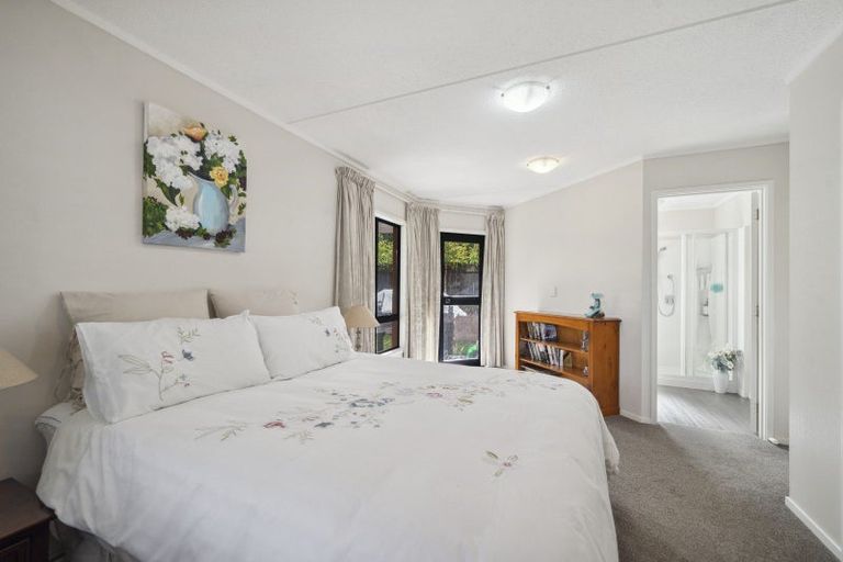 Photo of property in 2/7 Waihora Street, Taupo, 3330
