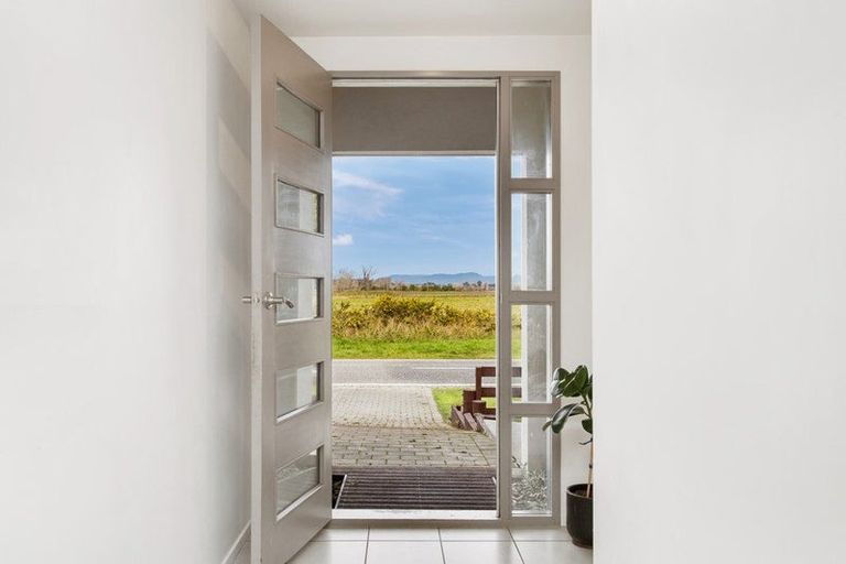 Photo of property in 419 Kainga Road, Brooklands, Christchurch, 8083