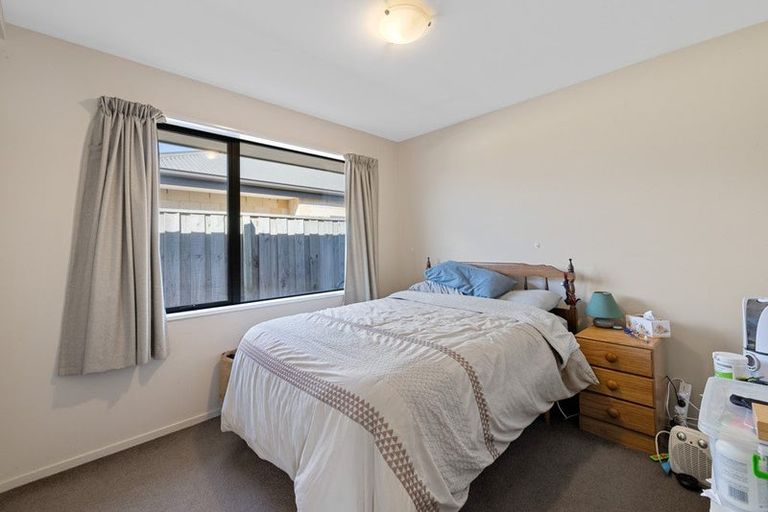 Photo of property in 16 Waimarie Street, Pegasus, 7612