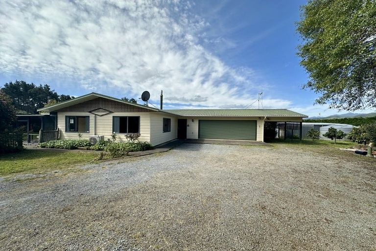 Photo of property in 291 Kuku Road East, Kuku, Levin, 5570
