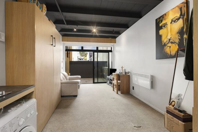 Photo of property in Vedado Apartments, 109/41u Hopper Street, Mount Cook, Wellington, 6011