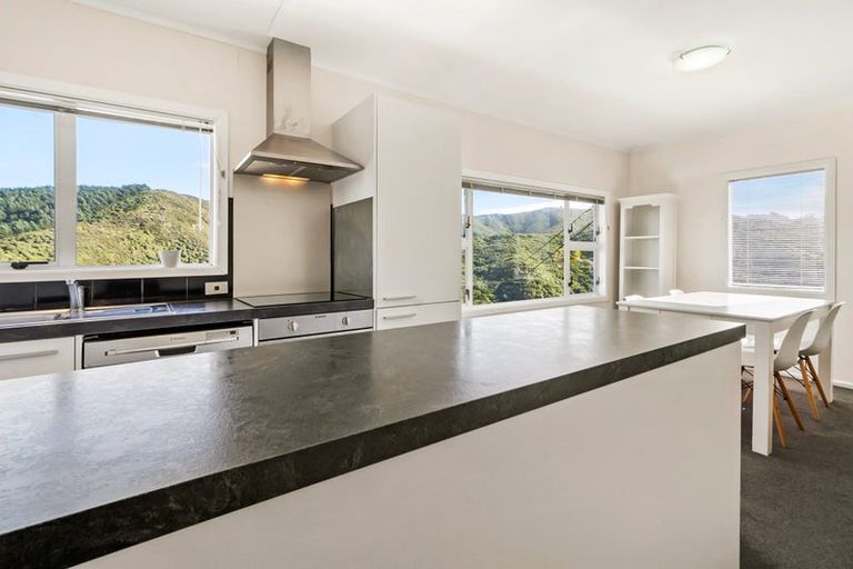 Photo of property in 11b Clinton Way, Kingston, Wellington, 6021