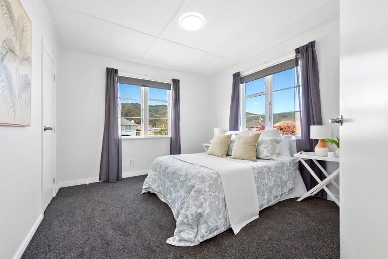 Photo of property in 2 Meldrum Street, Naenae, Lower Hutt, 5011