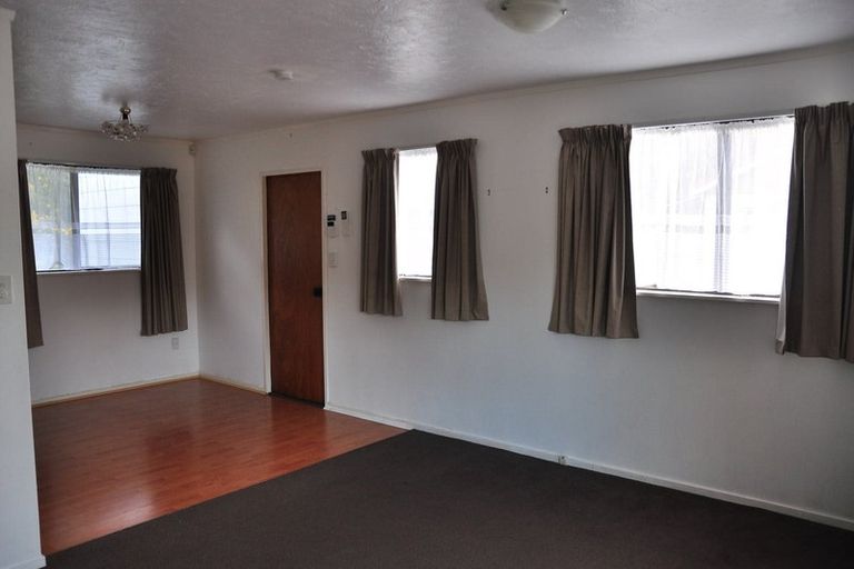 Photo of property in 67f2 Cortina Avenue, Johnsonville, Wellington, 6037