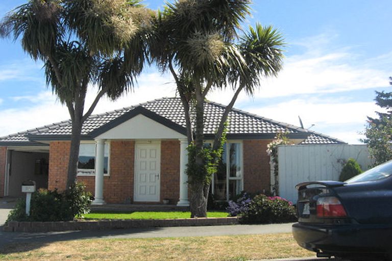 Photo of property in 70 Vivian Street, Burwood, Christchurch, 8083
