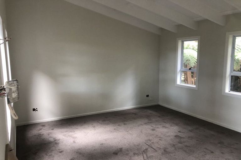 Photo of property in 30 Darcy Place, Massey, Auckland, 0614