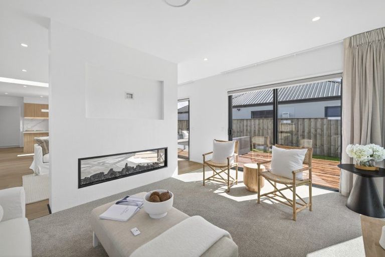 Photo of property in 8 Perehia Mews, Marshland, Christchurch, 8083