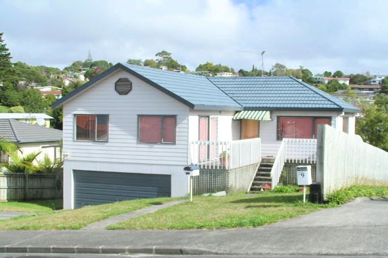 Photo of property in 11 Loughanure Place, Massey, Auckland, 0614
