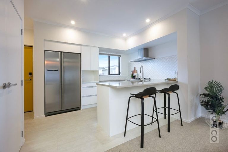 Photo of property in 24 Manarini Road, Westgate, Auckland, 0614