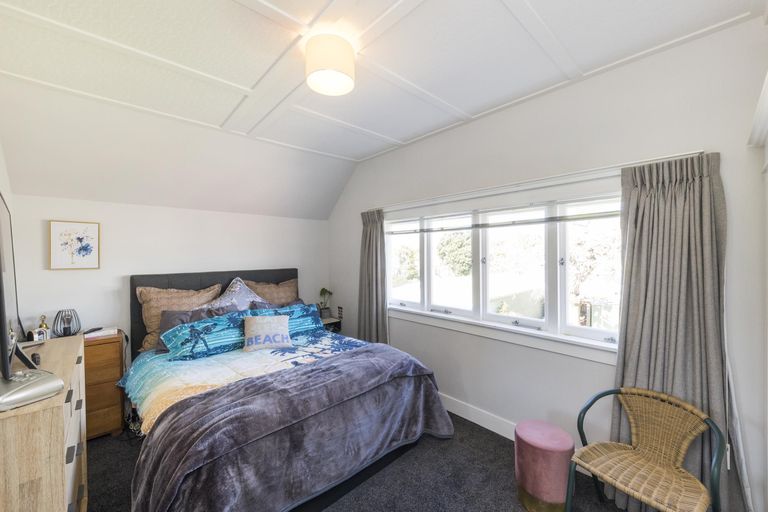 Photo of property in 34 Saint Johns Avenue, Palmerston North, 4414