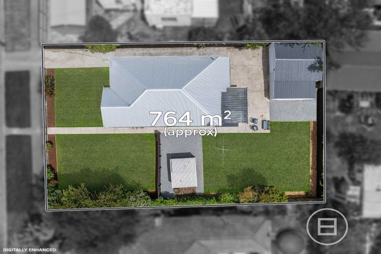 Photo of property in 17 Mcgregors Road, Bromley, Christchurch, 8062