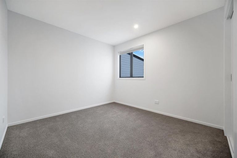 Photo of property in 8 Arapapa Road, Papakura, 2110