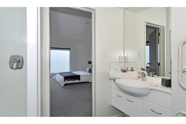 Photo of property in 3a Langdale Place, Scarborough, Christchurch, 8081