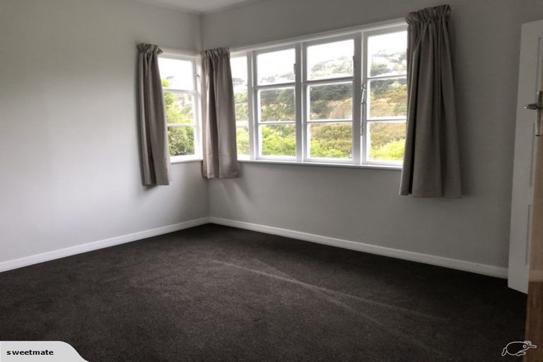 Photo of property in 33 Hindmarsh Street, Johnsonville, Wellington, 6037