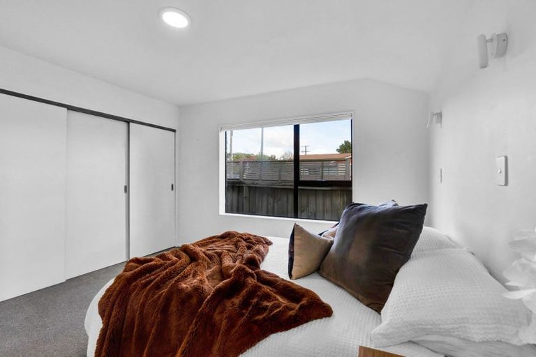 Photo of property in 250 Tukapa Street, Westown, New Plymouth, 4310