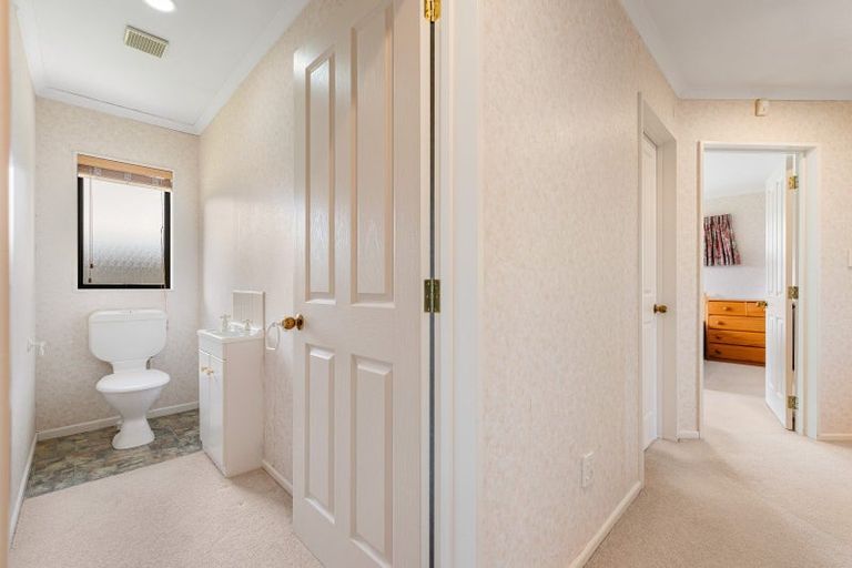 Photo of property in 77 Lyndhurst Street, Takaro, Palmerston North, 4412