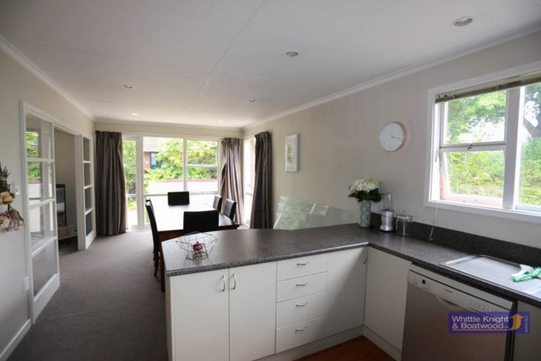 Photo of property in 15 Burnside Crescent, Burnside, Christchurch, 8053