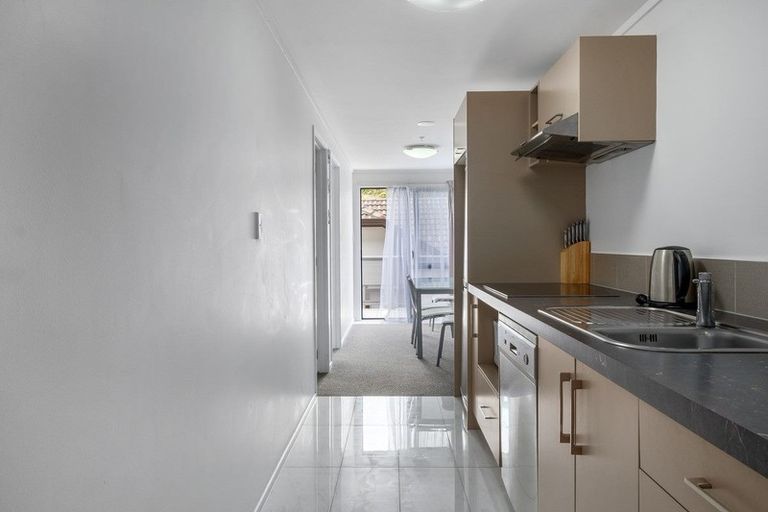Photo of property in Atlas Apartments, 17/49 Maunganui Road, Mount Maunganui, 3116