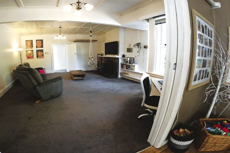 Photo of property in 1915 State Highway 2, Waipukurau, 4275