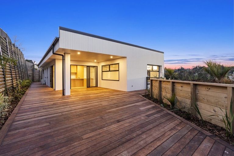 Photo of property in 228a Heta Road, Merrilands, New Plymouth, 4312