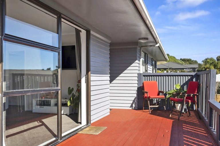 Photo of property in 4 Ward Place, Marfell, New Plymouth, 4310