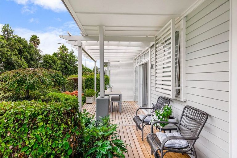 Photo of property in 52 Landmark Terrace, Orewa, 0931
