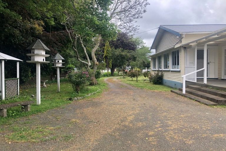 Photo of property in 65 Mako Mako Road, Levin, 5510