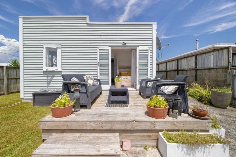 Photo of property in 7 Tay Street, Mount Maunganui, 3116