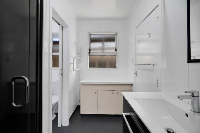 Photo of property in 16 Dillon Drive, Bell Block, New Plymouth, 4312