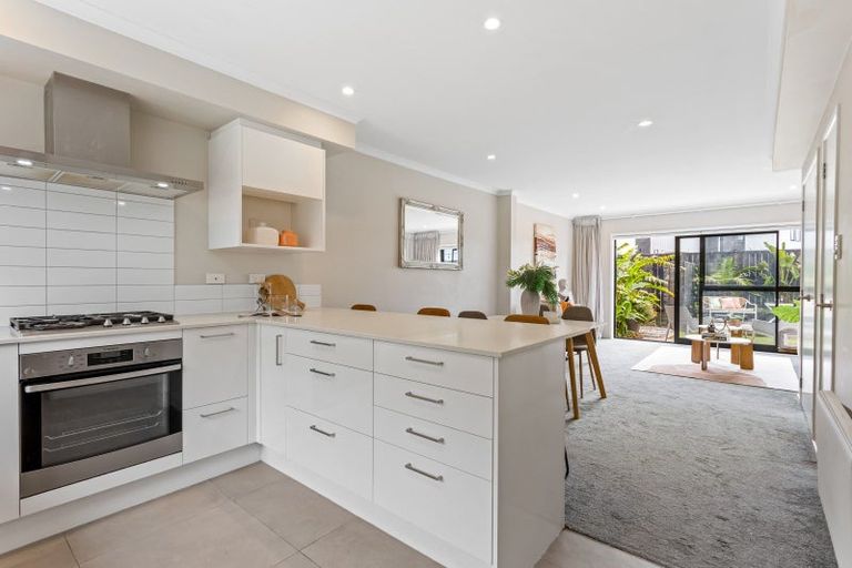 Photo of property in 29 Konoba Avenue, Kumeu, 0810