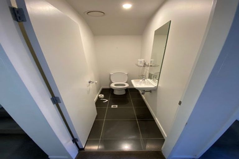 Photo of property in Altar Apartments, 3/120 Rintoul Street, Newtown, Wellington, 6021