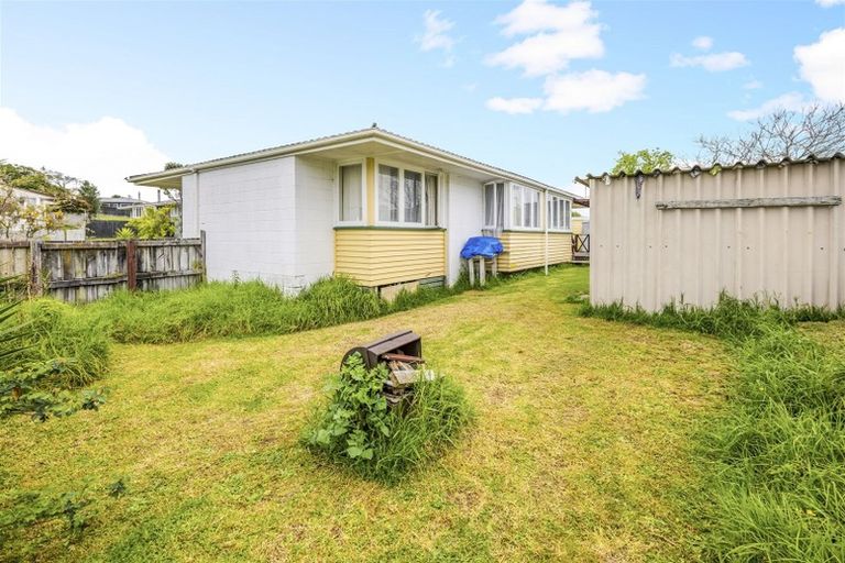 Photo of property in 28 Matai Street, Waiuku, 2123