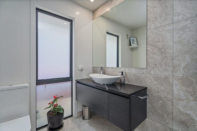 Photo of property in 20 Ngaroma Crescent, Whitianga, 3510